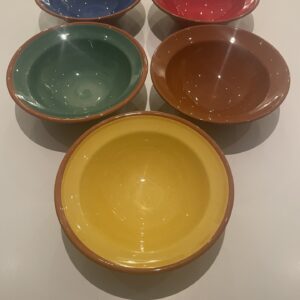 Spansk håndlavede dybe tallerkner 20 cm.
